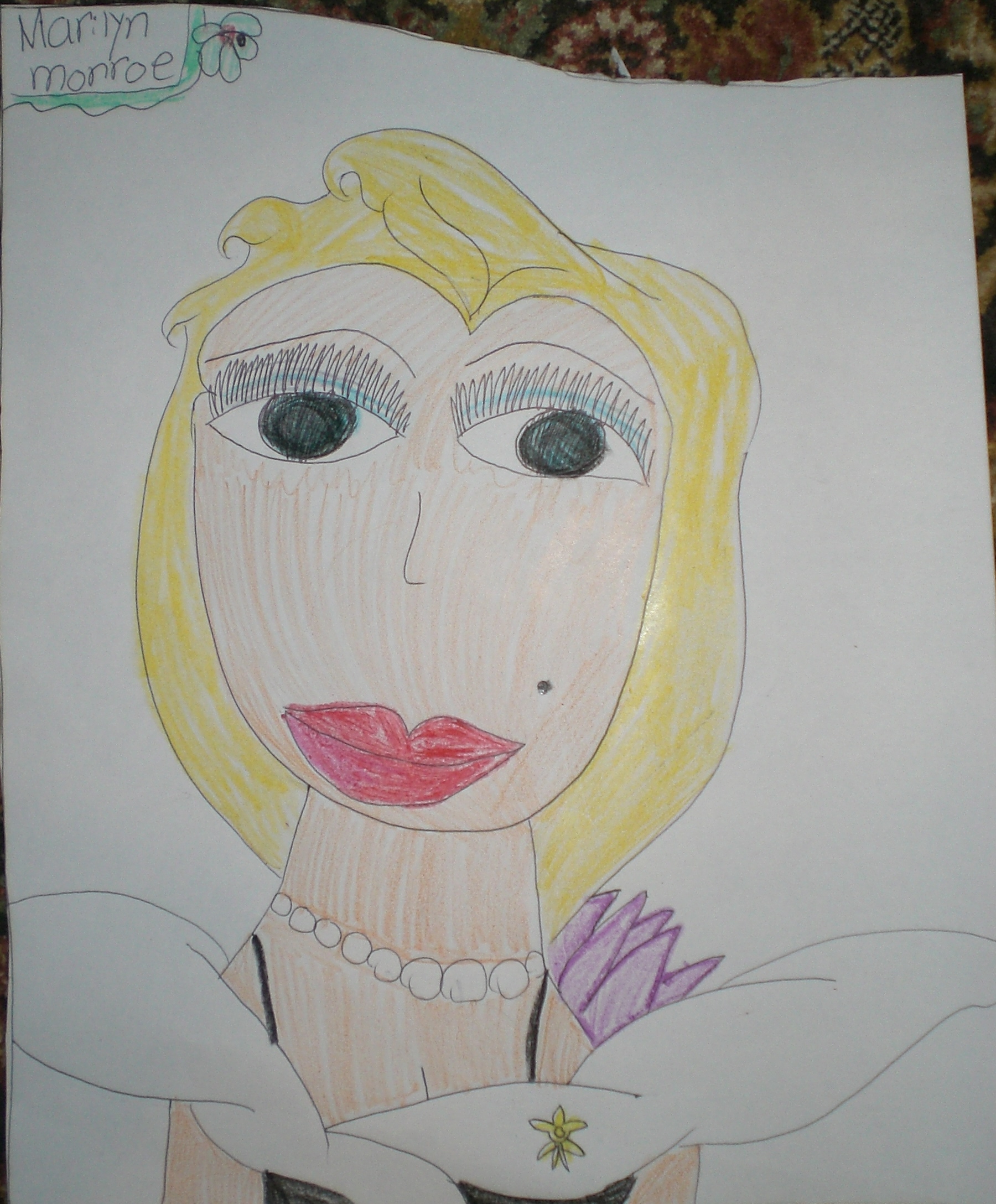 Marilyn/Marilyn_purple_flower2.JPG